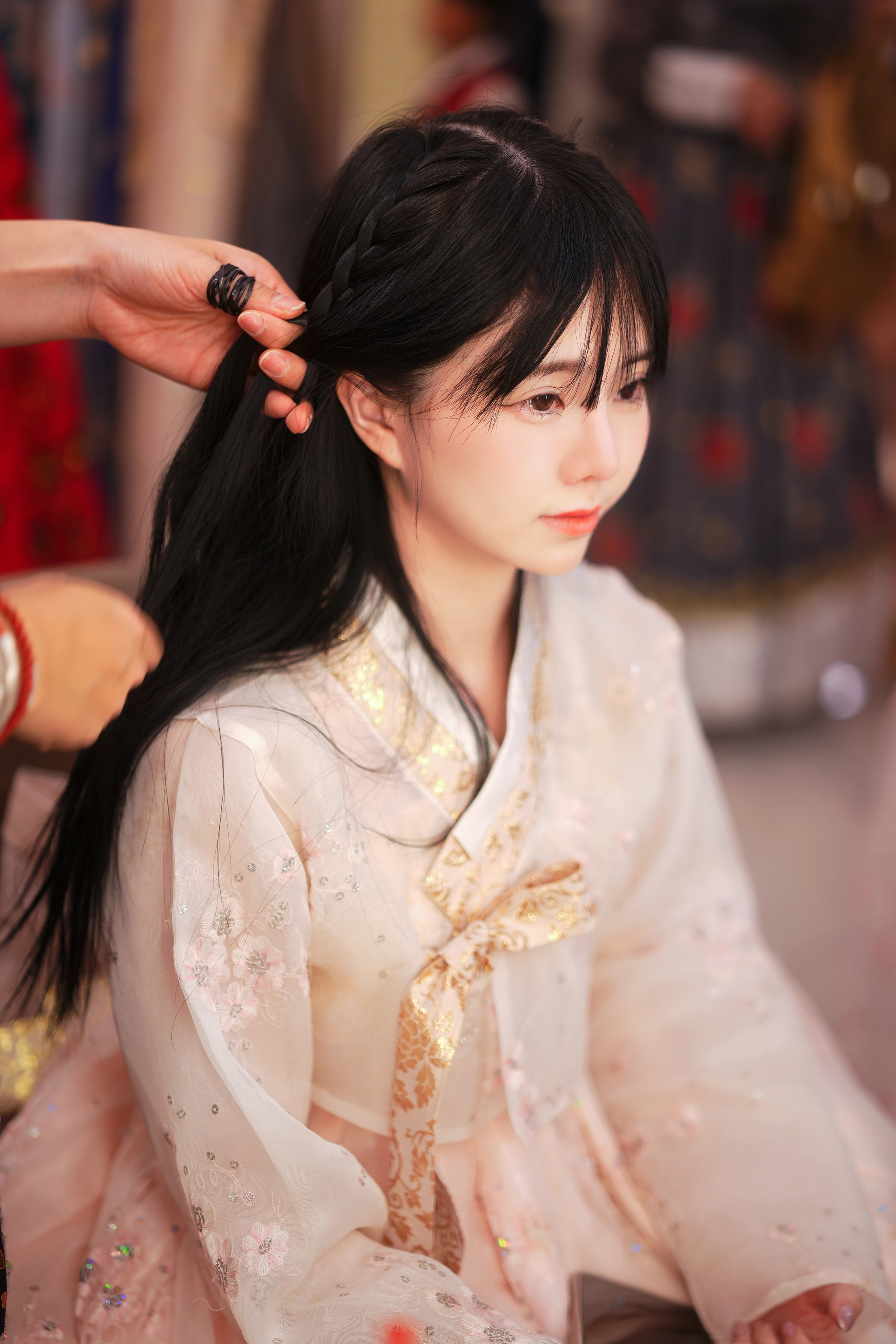 096.Sally Dorasnow – 2025 New Year Hanbok 1