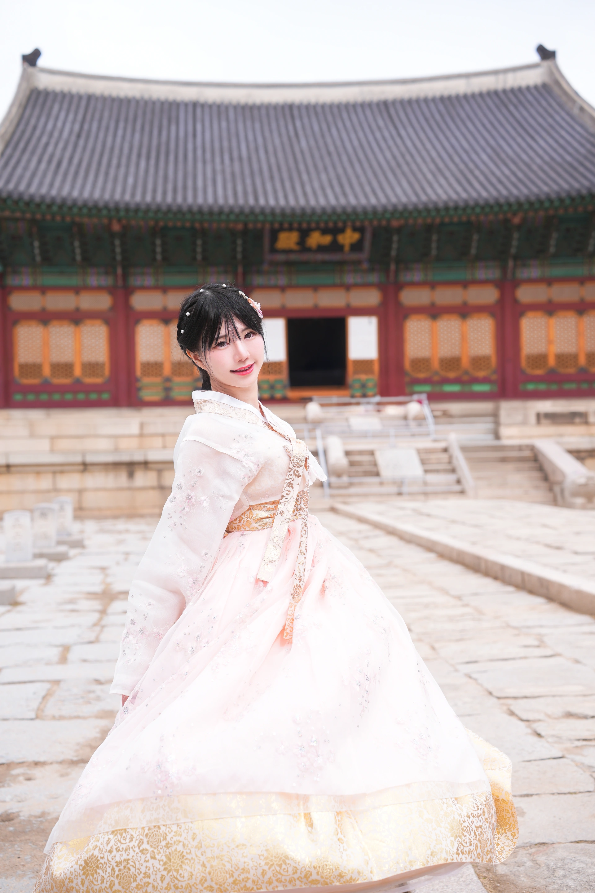 096.Sally Dorasnow – 2025 New Year Hanbok 2